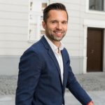 Drugi dom na słonecznym wybrzeżu Europy? Na luksus stać coraz więcej Polaków.